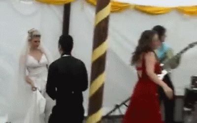 Пьяная женщина испортила свадьбу