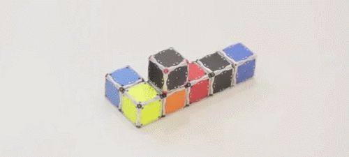 Самоскладывающиеся робо-кубики
