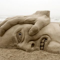 Фигура из песка
