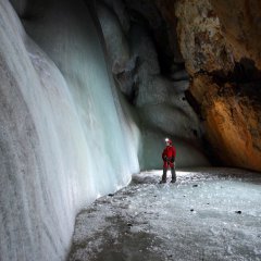 Ледяная пещера (Словения)