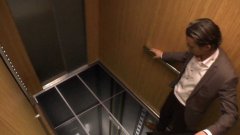 Иллюзия падения в лифте