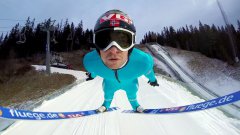 Прыжок на лыжах с трамплина с камерой GoPro