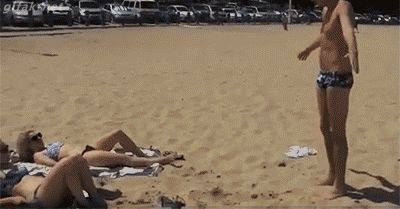 Способ знакомства на пляже