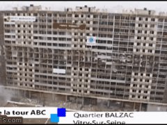 Крушение большого здания