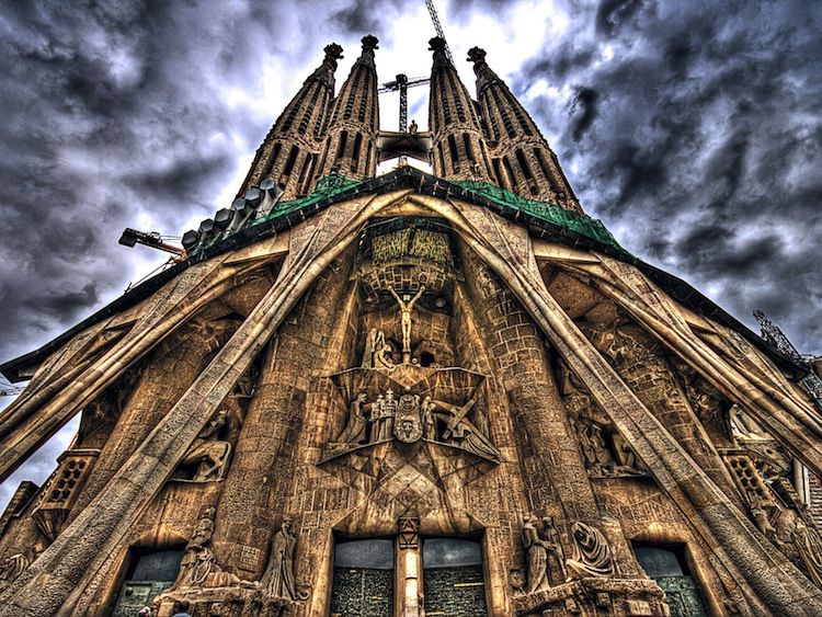 Церковь в Испании