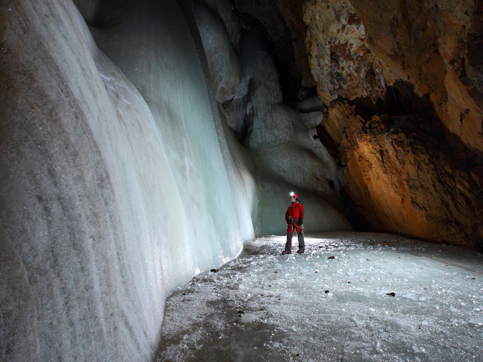 Ледяная пещера (Словения)