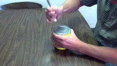 Как открыть консервы с помощью ложки