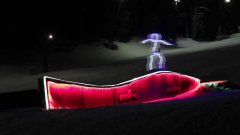 Сноубординг в костюме с подсветкой